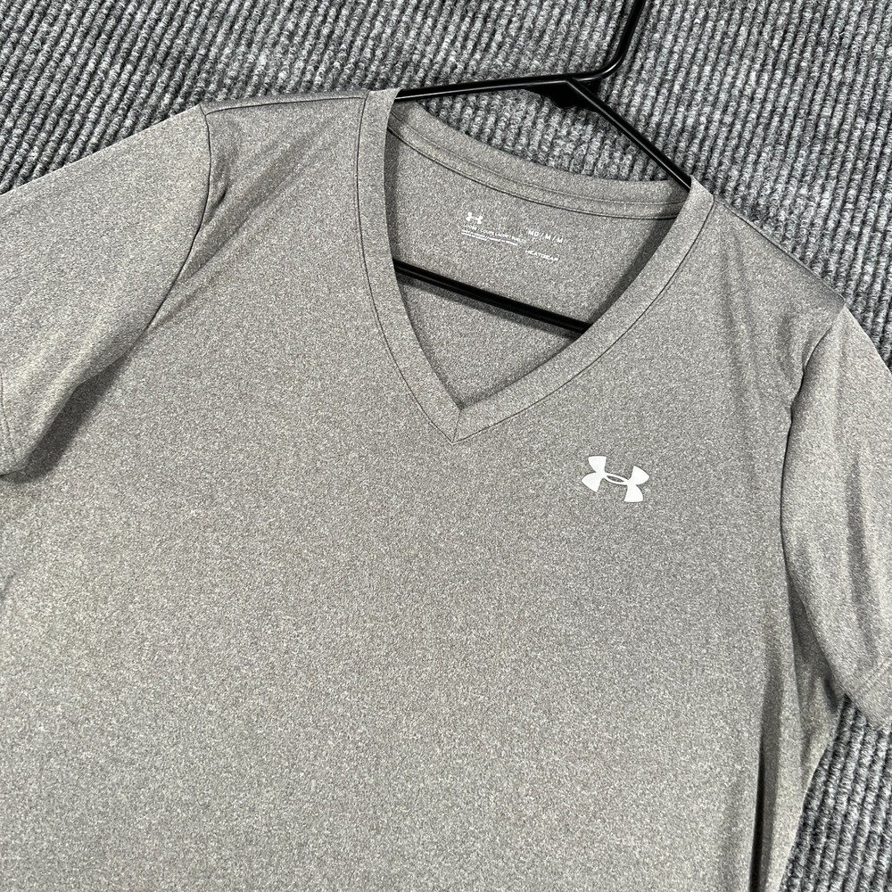 Under Armour Shirt Womens Medium‎ Gray Short Sleeve V Neck HeatGear Gym Active
